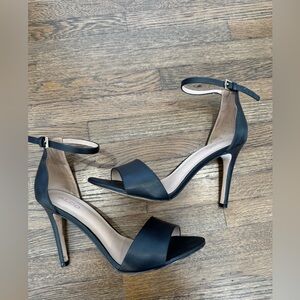 Aldo Black Sandal Heel Pump size 7